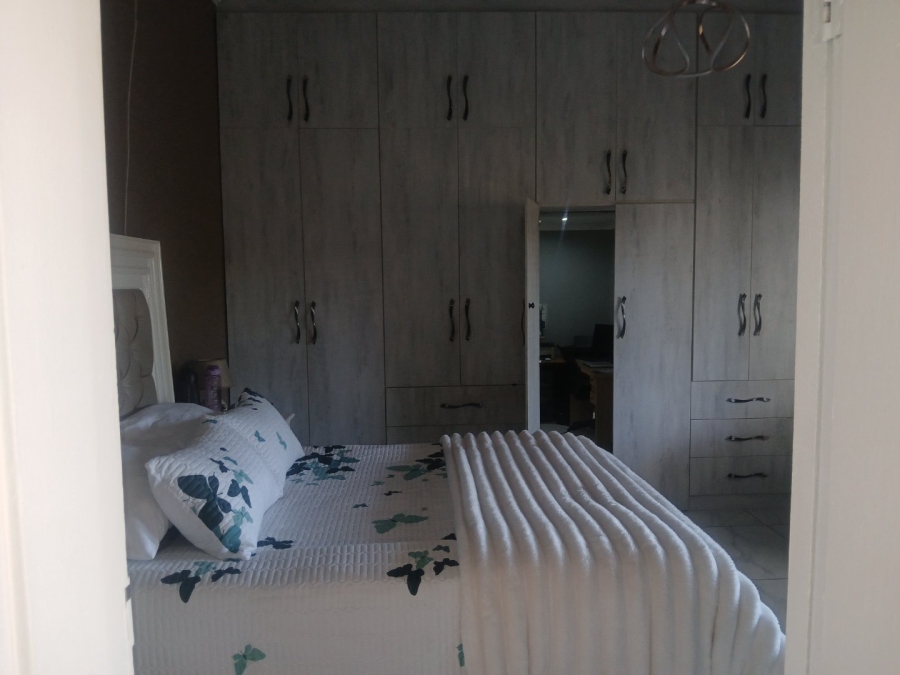 4 Bedroom Property for Sale in Kimberley North Northern Cape